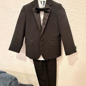 Nautica Black and White Formal Set